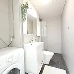 Modern One-bedroom With Glazed Sun Balcony, 350m Metro Appartement *