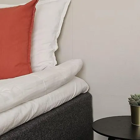 Modern One-bedroom With Glazed Sun Balcony, 350m Metro Appartement Helsinki