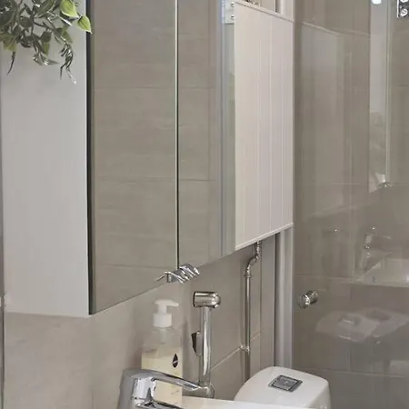 Apartment Modern One-bedroom With Glazed Sun Balcony, 350m Metro *