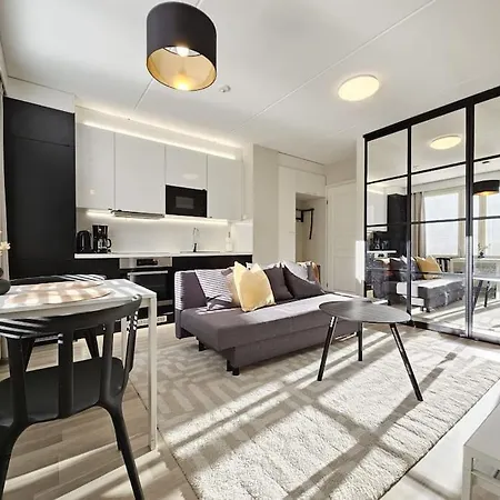 Modern One-bedroom With Glazed Sun Balcony, 350m Metro Хельсинки