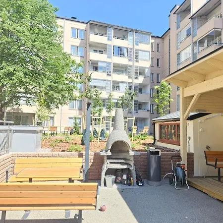 Modern One-bedroom With Glazed Sun Balcony, 350m Metro Helsinki