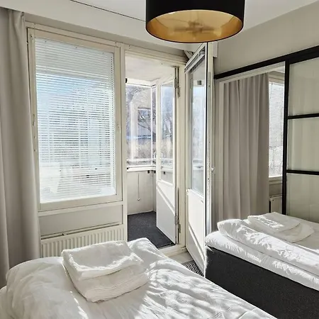 아파트 Modern One-bedroom With Glazed Sun Balcony, 350m Metro 헬싱키